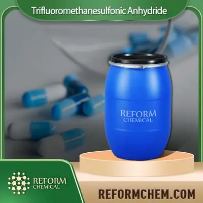 Trifluoromethanesulfonic أنهيدريد